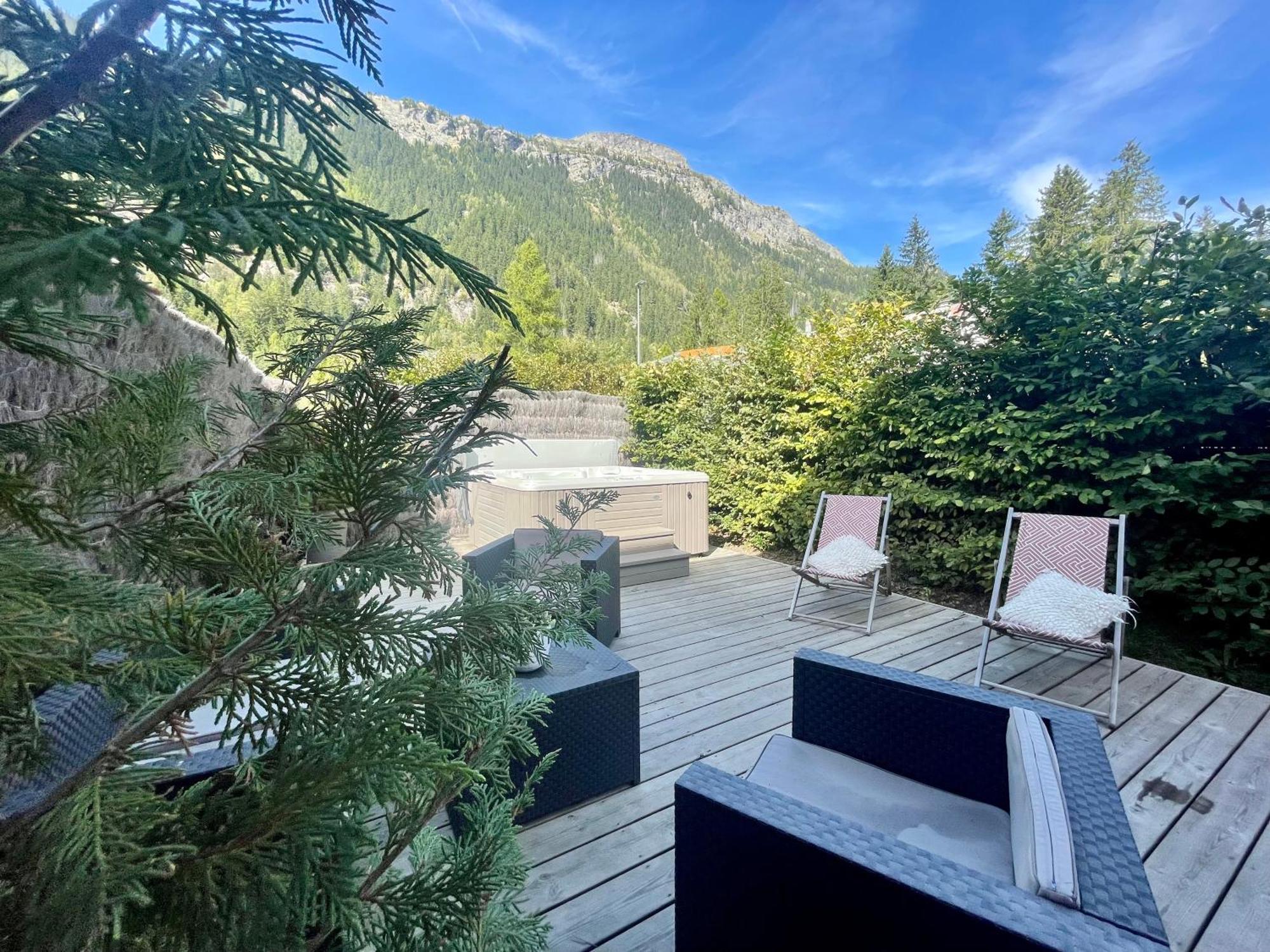 Chalet Le Petit Nicolas, Jacuzzi, Vue Mont Blanc 霞慕尼 外观 照片