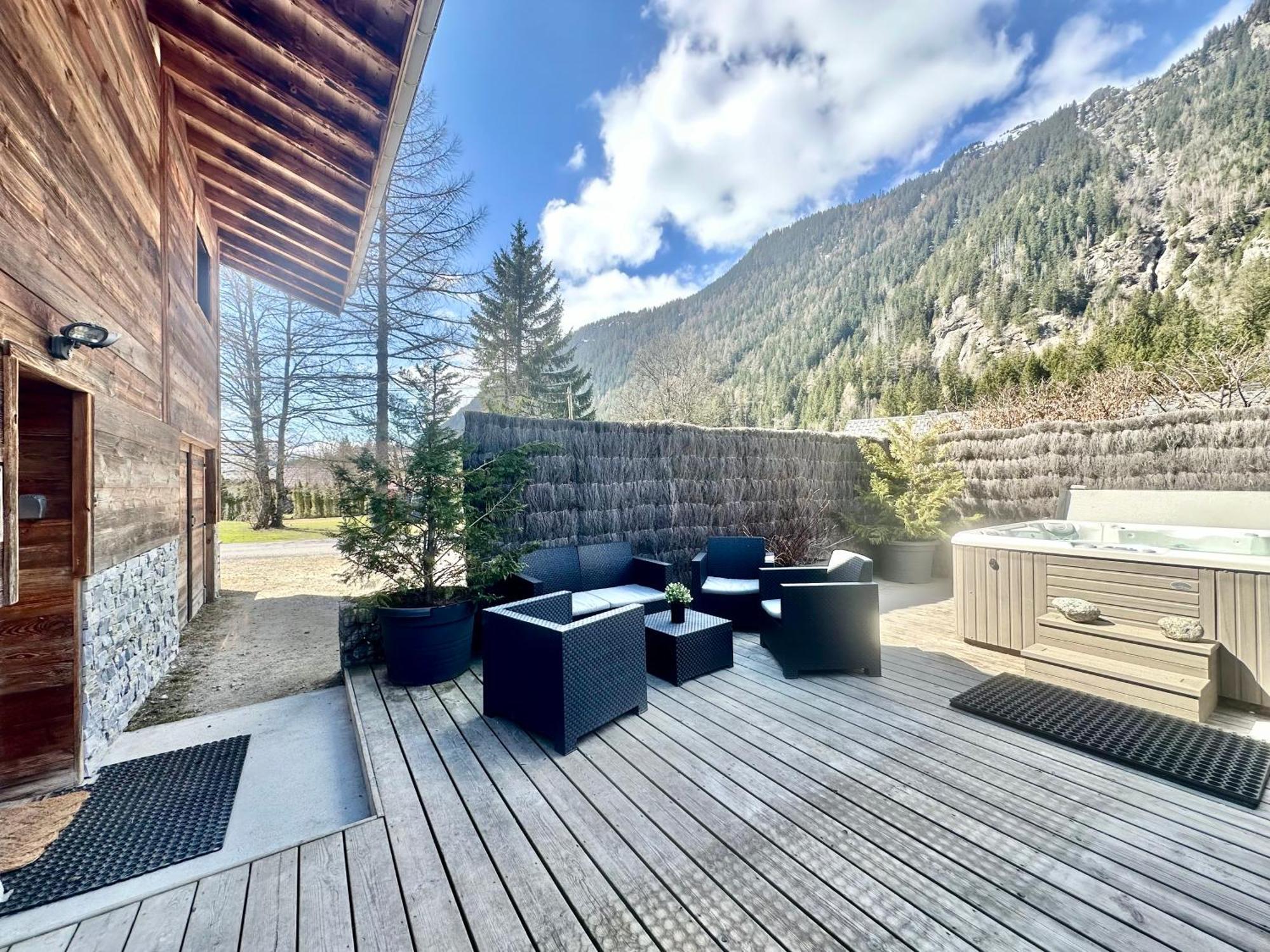 Chalet Le Petit Nicolas, Jacuzzi, Vue Mont Blanc 霞慕尼 外观 照片
